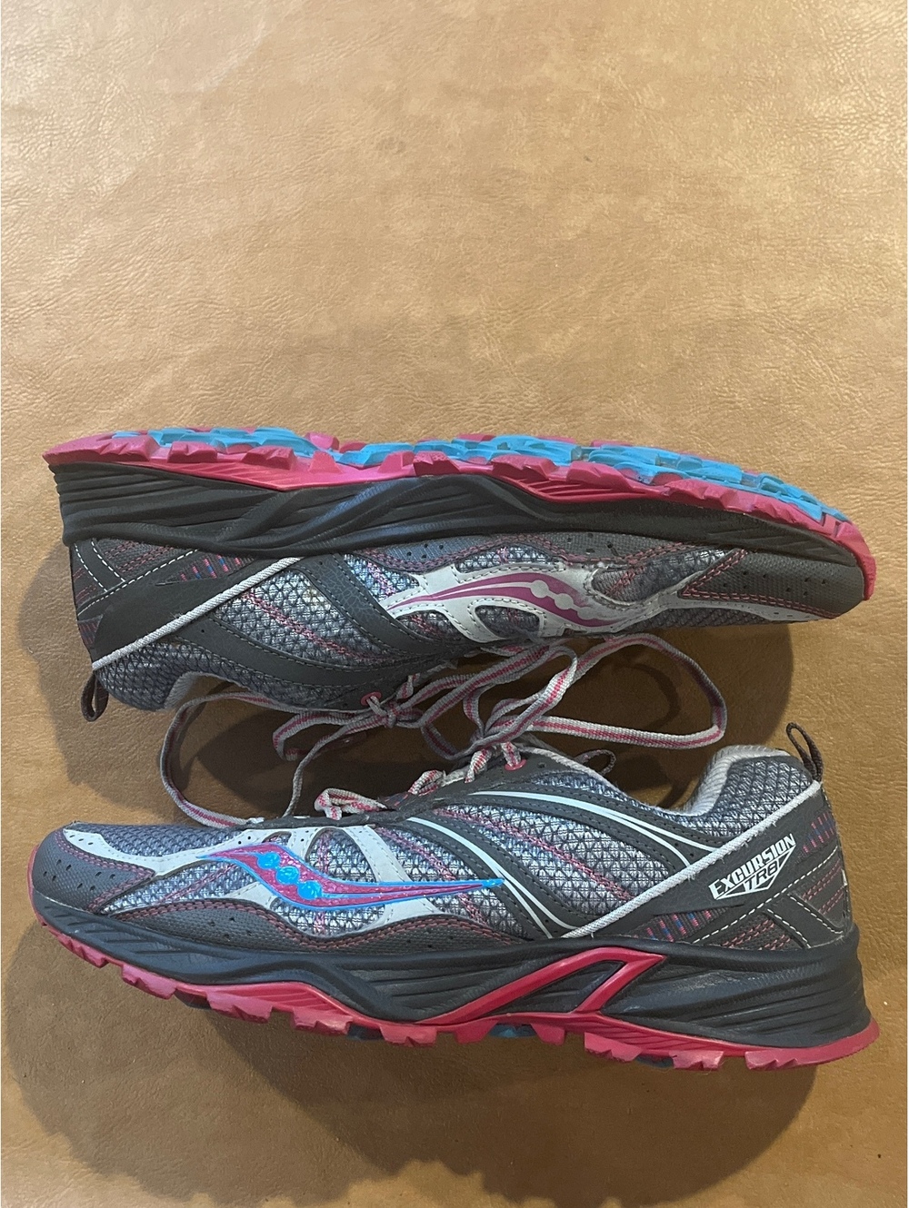 Saucony Excursion TR8 Trail Running Shoes Gray/Pink (Women’s 10)